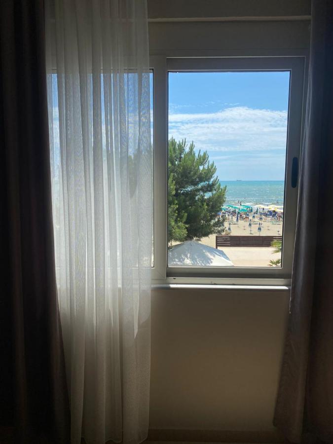 Rumar Hotel Дуррес Екстер'єр фото
