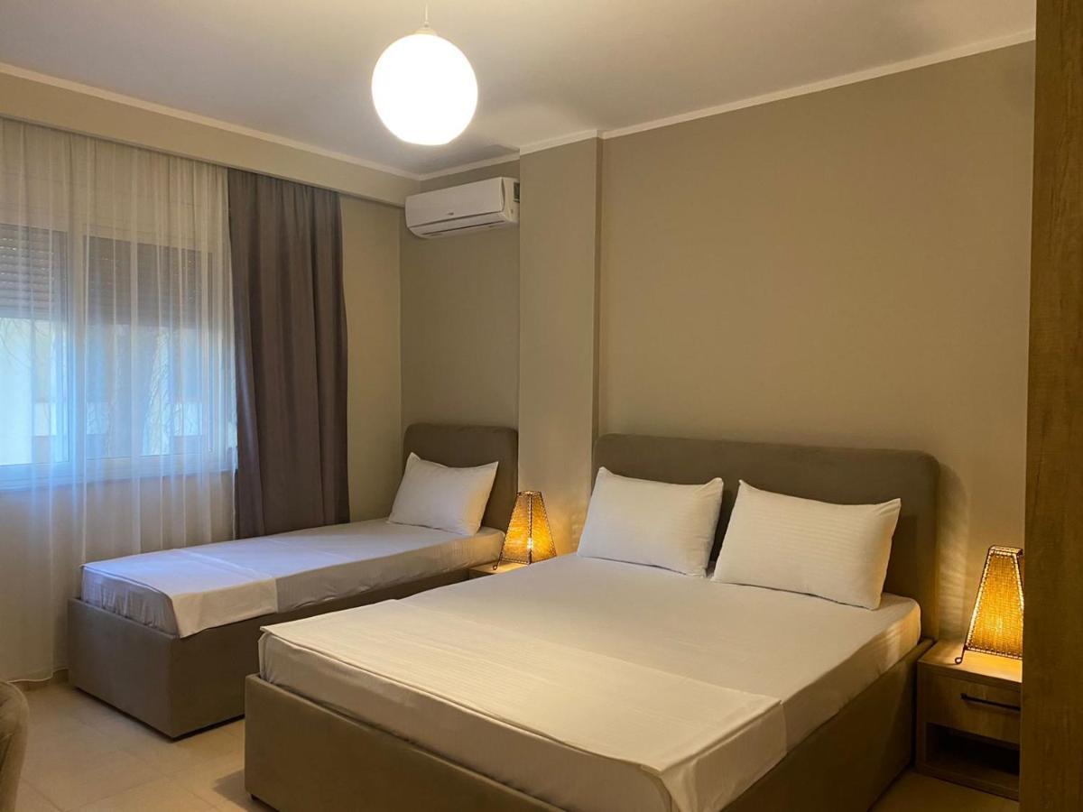 Rumar Hotel Дуррес Екстер'єр фото
